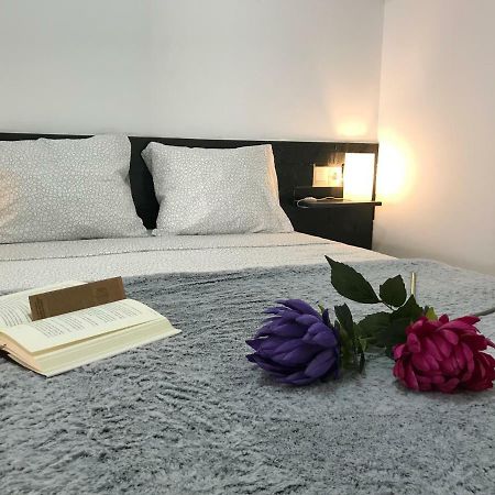 Loft Arco Del Cristo. Apartment Caces Екстериор снимка