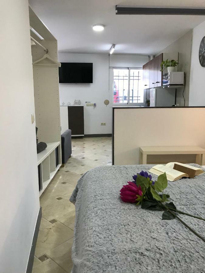 Loft Arco Del Cristo. Apartment Caces Екстериор снимка