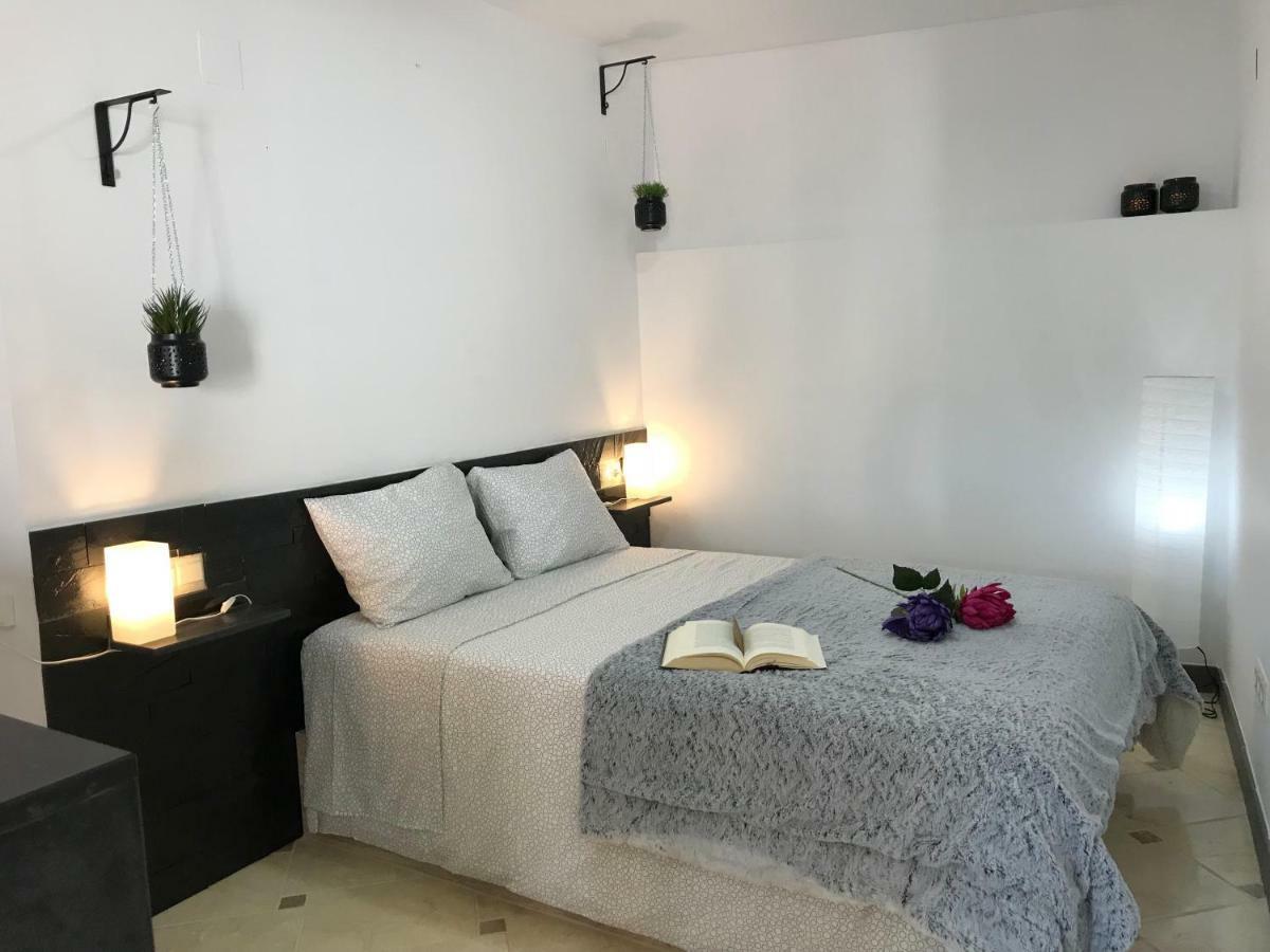 Loft Arco Del Cristo. Apartment Caces Екстериор снимка