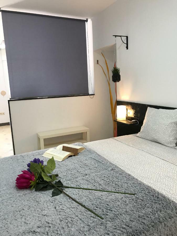 Loft Arco Del Cristo. Apartment Caces Екстериор снимка
