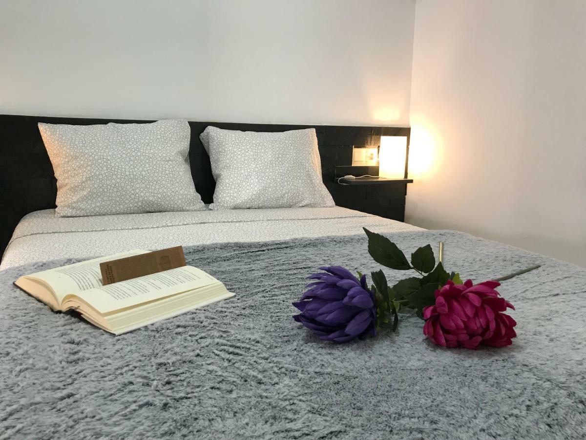 Loft Arco Del Cristo. Apartment Caces Екстериор снимка